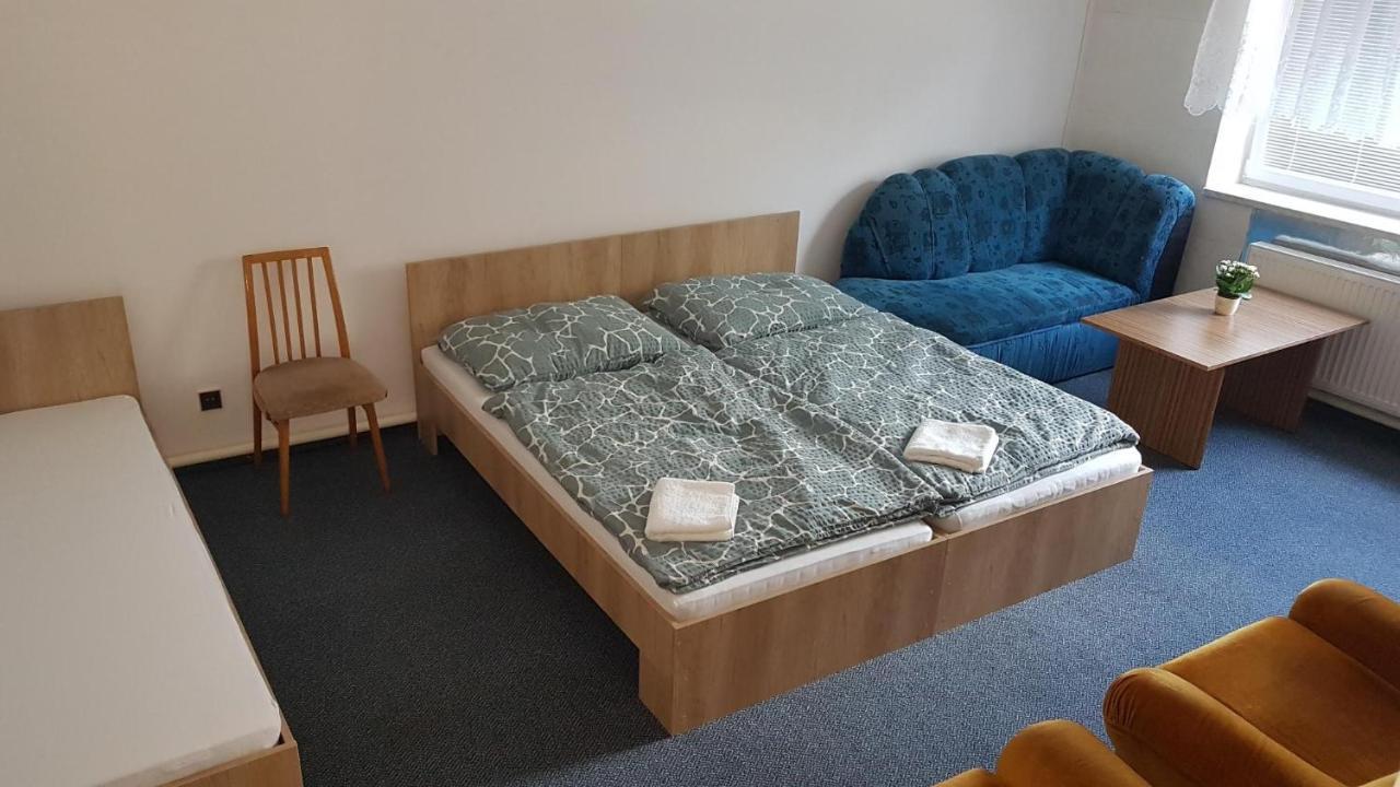 Apartmán HRONOV - Na Padolí Apartman Kültér fotó